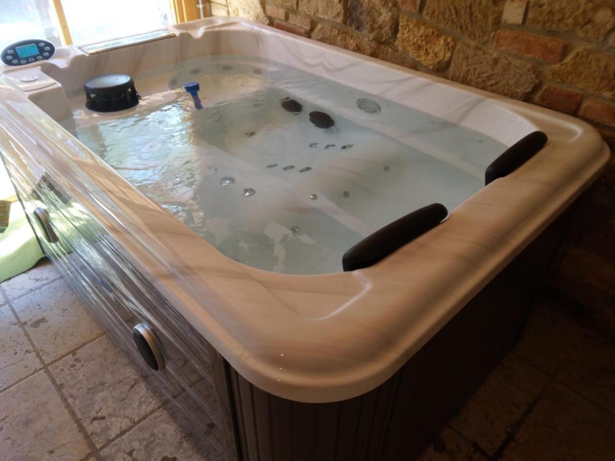 Agriturismo Podere Biancospino Piscina Privata Chianciano Terme Kültér fotó